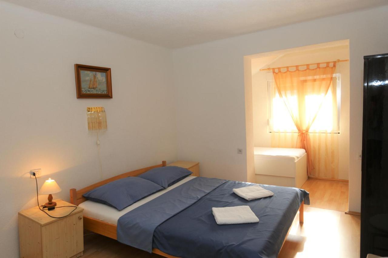 Apartments Nadenic Šilo Zewnętrze zdjęcie