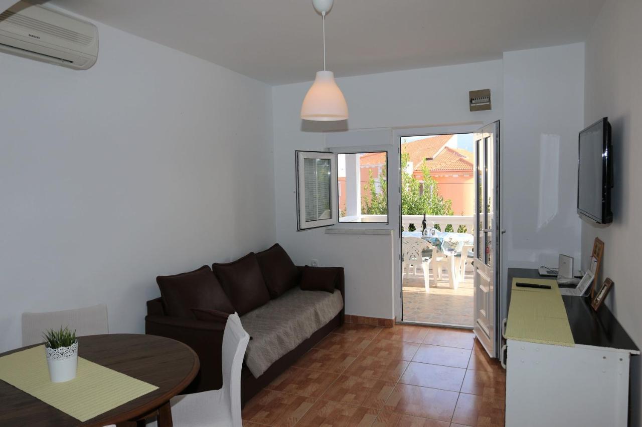 Apartments Nadenic Šilo Zewnętrze zdjęcie